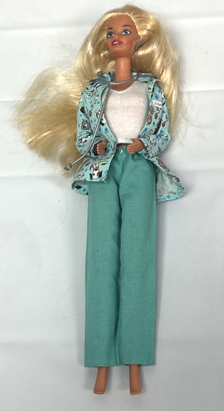 Barbie 1966 Mattel Doll Blonde Hair Blue Eyes Veterinarian Vet